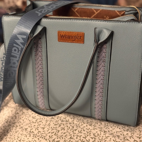 Wrangler Trio Bags - Picture 2 of 2